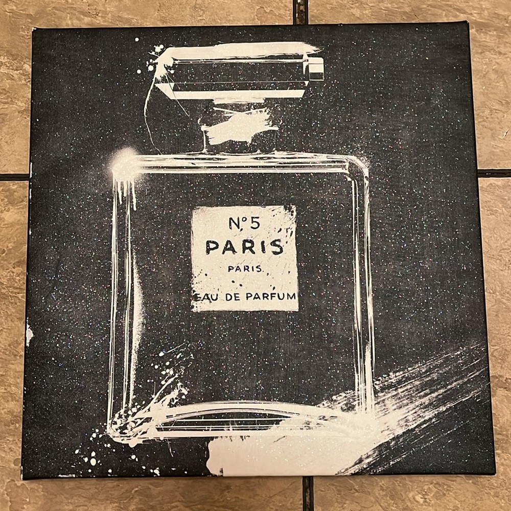 Chanel No. 5 Eau de Parfum Canvas Art - Picture 5 of 17